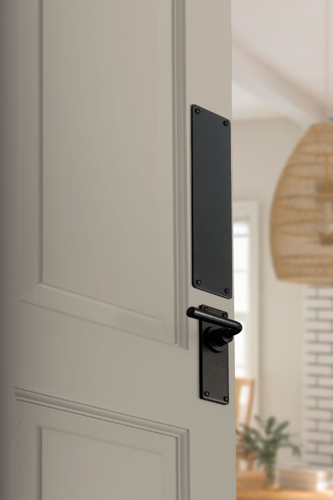 Push Plate Black Stonebridge