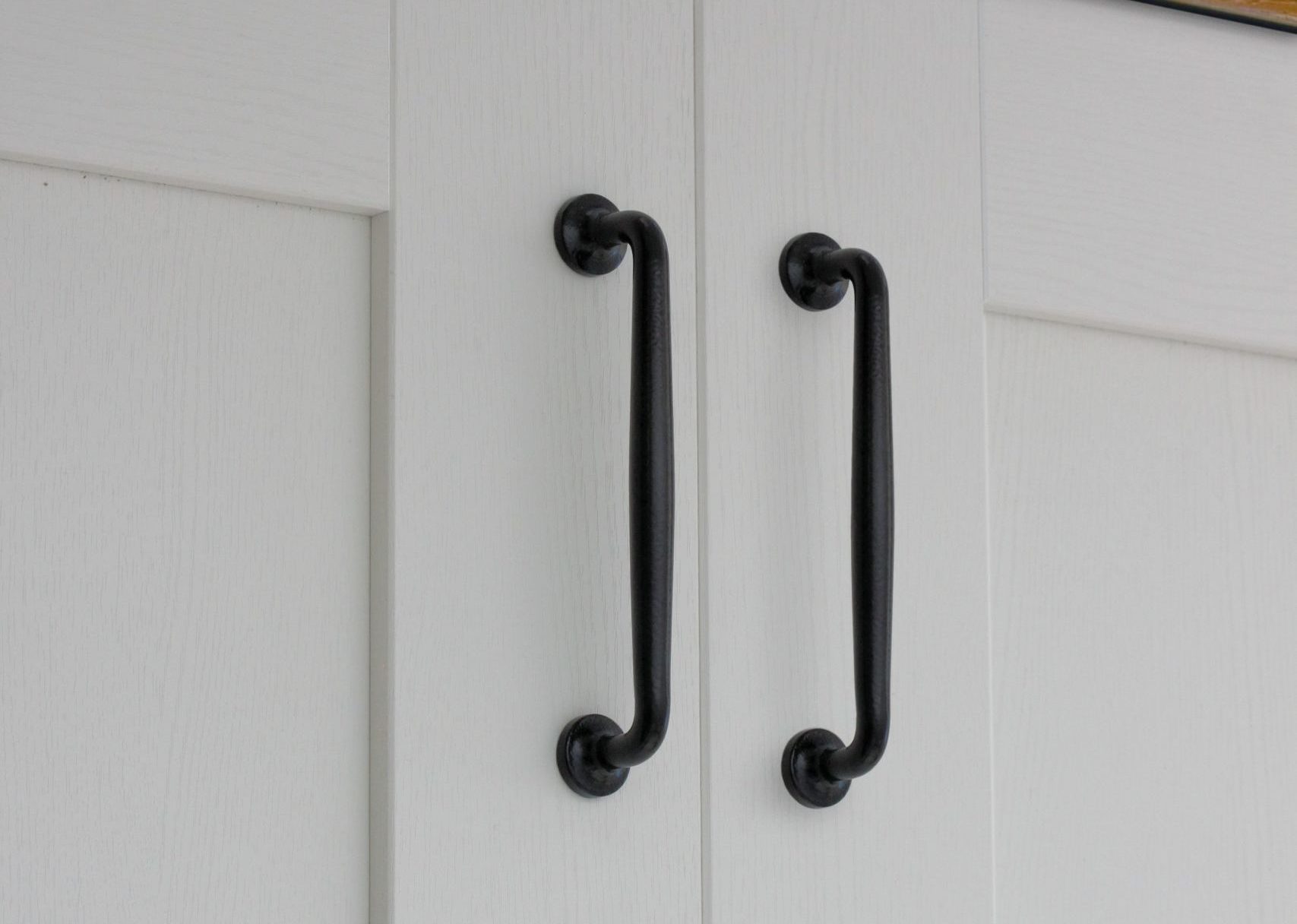 Salisbury Cupboard Handle - Black